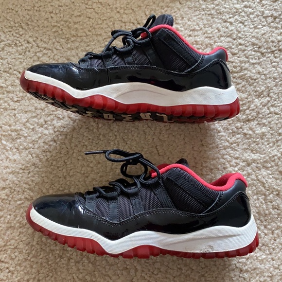 Jordan’s 11 - Picture 2 of 4